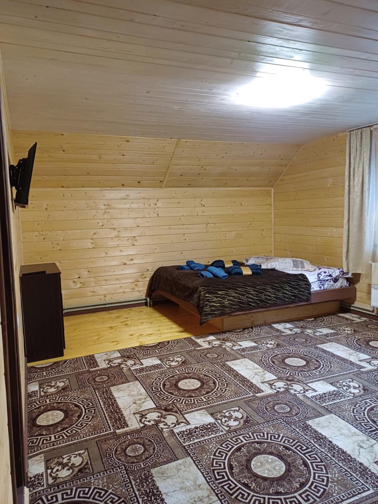 Карпатський Котедж Karpatian Cottage Vorokhta Oda fotoğraf